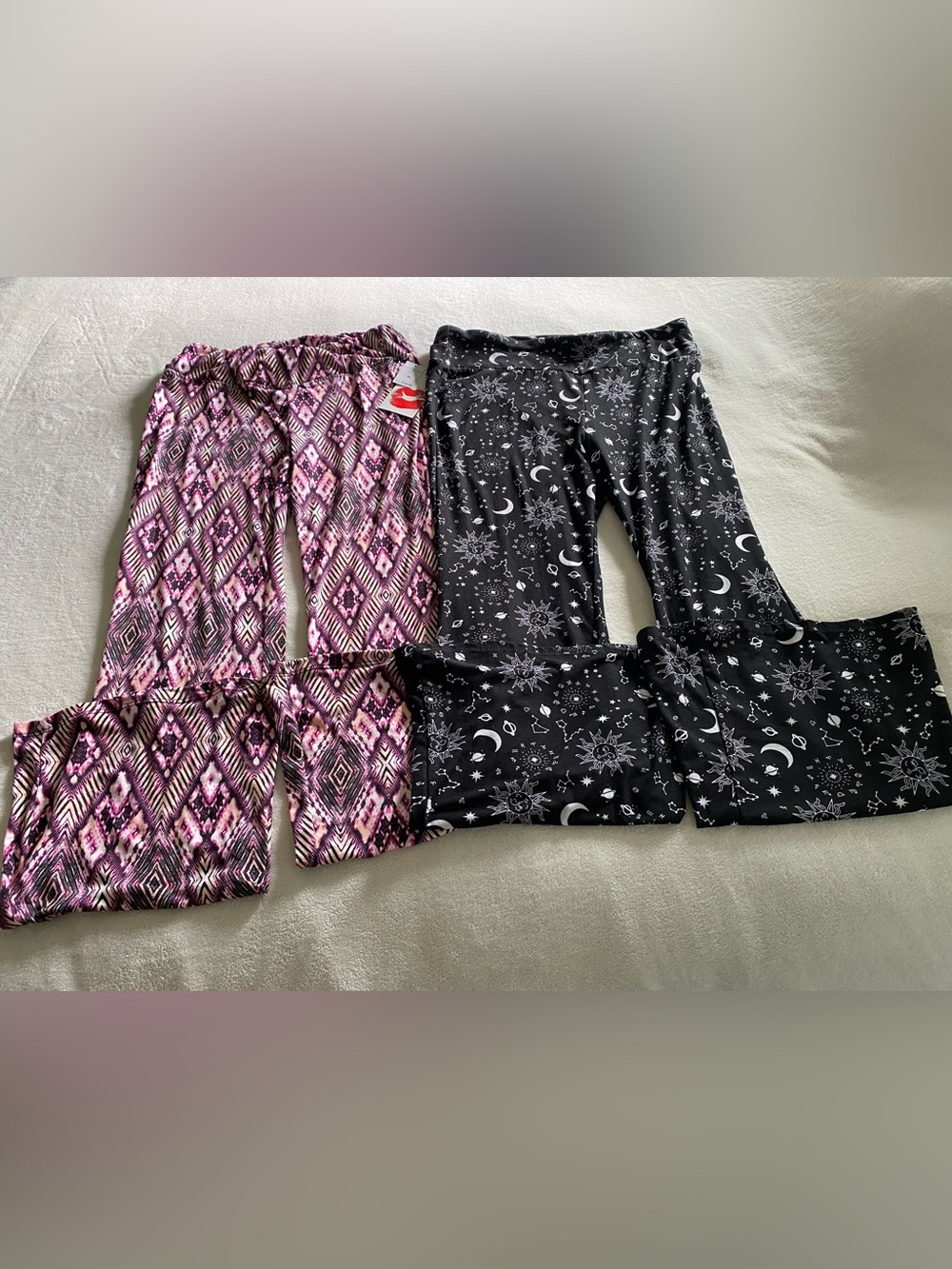 Women’s Printed Bell-Bottom Pants - Pink Diamond & Black Celestial